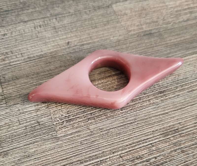 Maroon Resin Thumb Page Holder