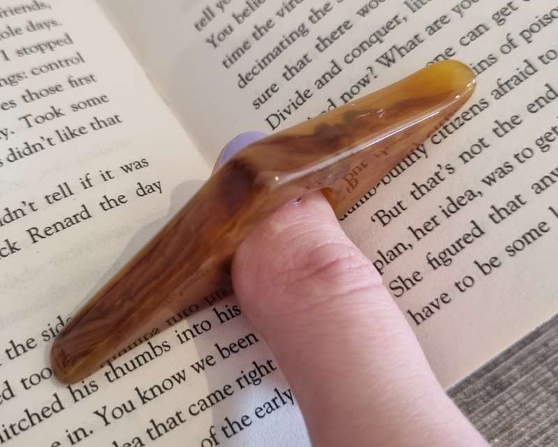 Tigers Eye Resin Thumb Page Holder