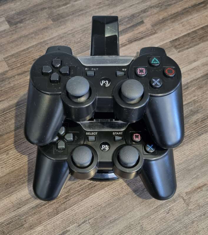 160GB PS3 Console + 2 Controllers + 5 Games Bundle