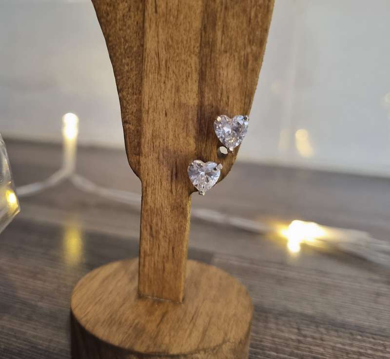 New 925 Sterling Silver Heart Studs