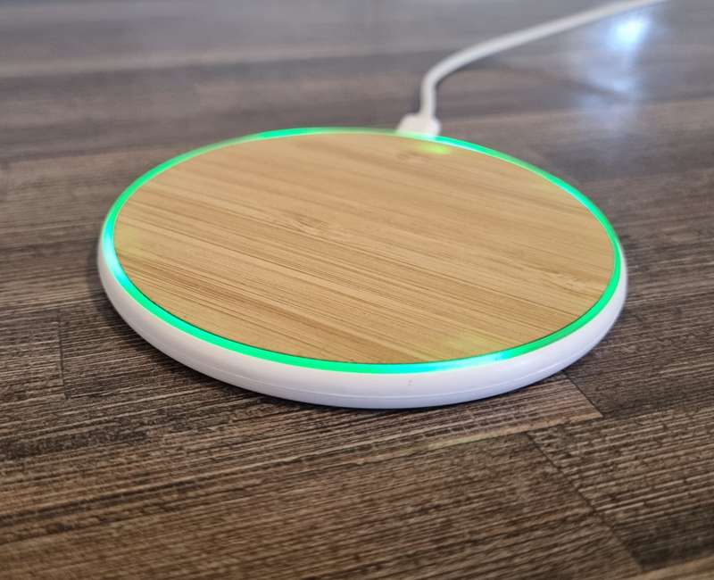 Wireless Phone Charger with Wooden Design