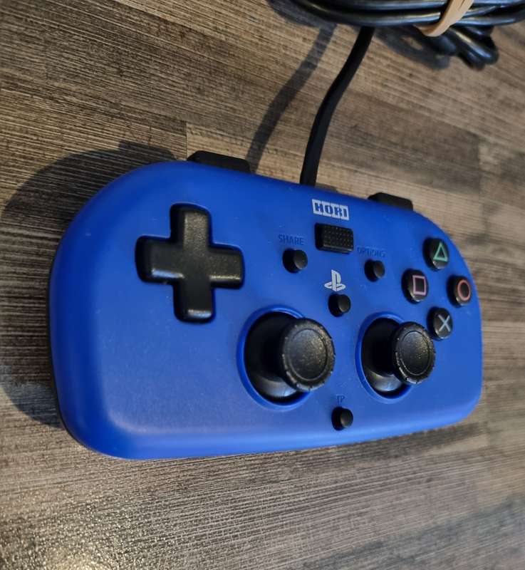 Sony Hori Mini Wired Gamepad for PS4