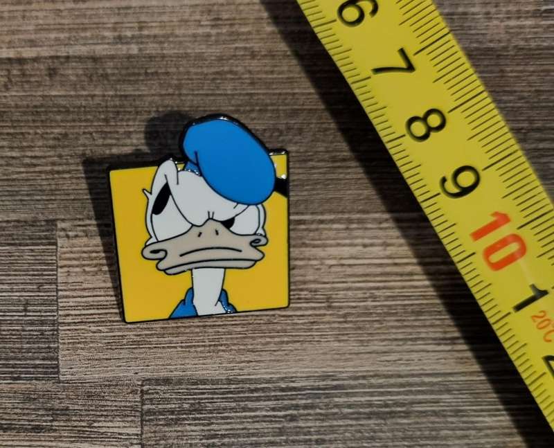 Donald Duck Enamel Pin #1