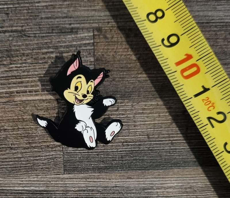 Figaro Cat Enamel Pin