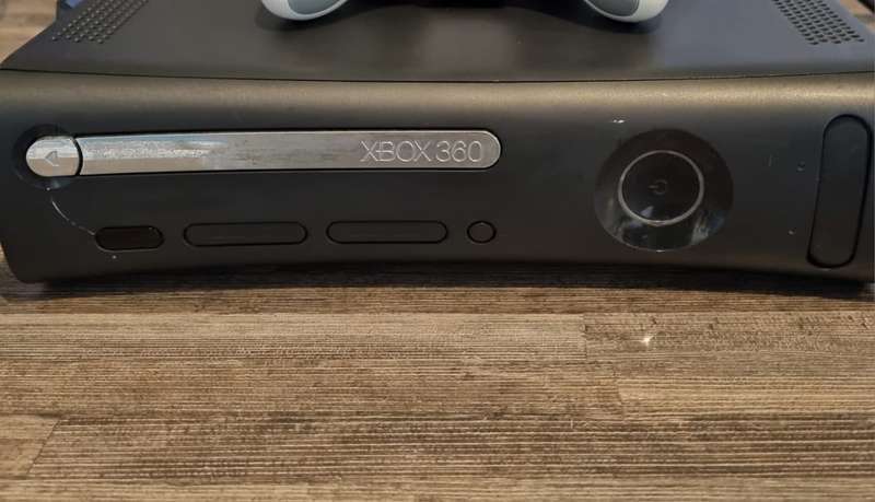 120GB Xbox 360 Console Bundle - Price Drop