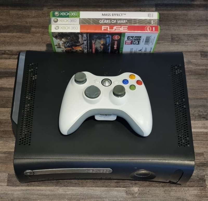 120GB Xbox 360 Console Bundle - Price Drop