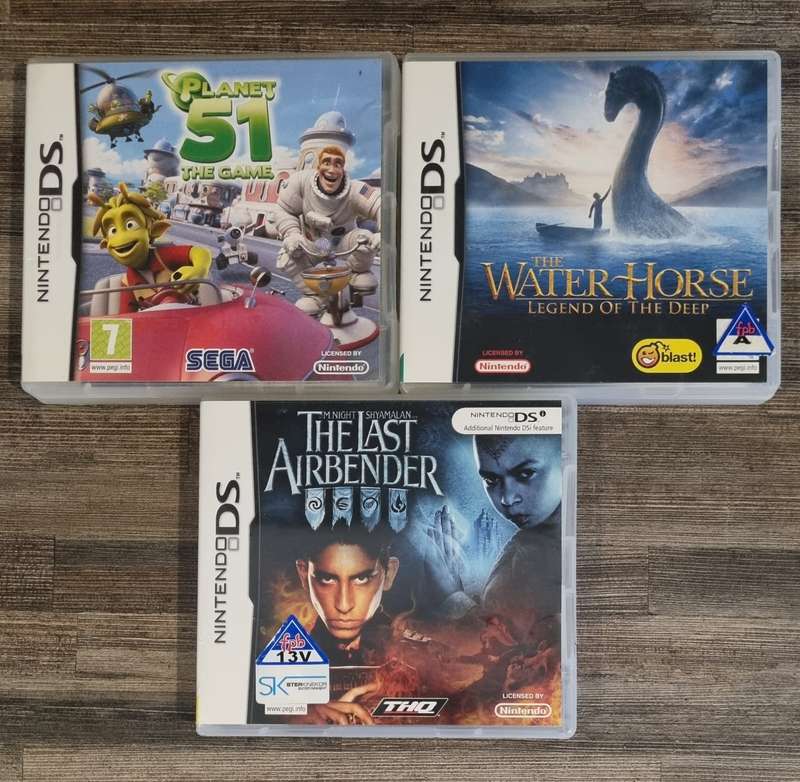 Nintendo DS Lite Console + Games + Charger - Price Drop