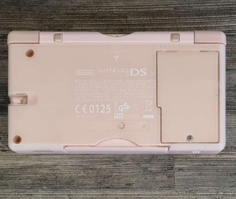 Nintendo DS Lite Console + Games + Charger - Price Drop