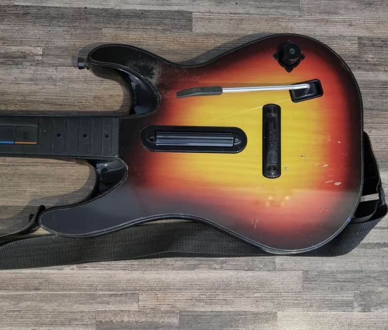 Guitar Hero Guitar + Dongle for PS2