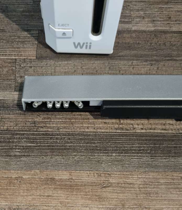 Nintendo Wii Console + Sensor
