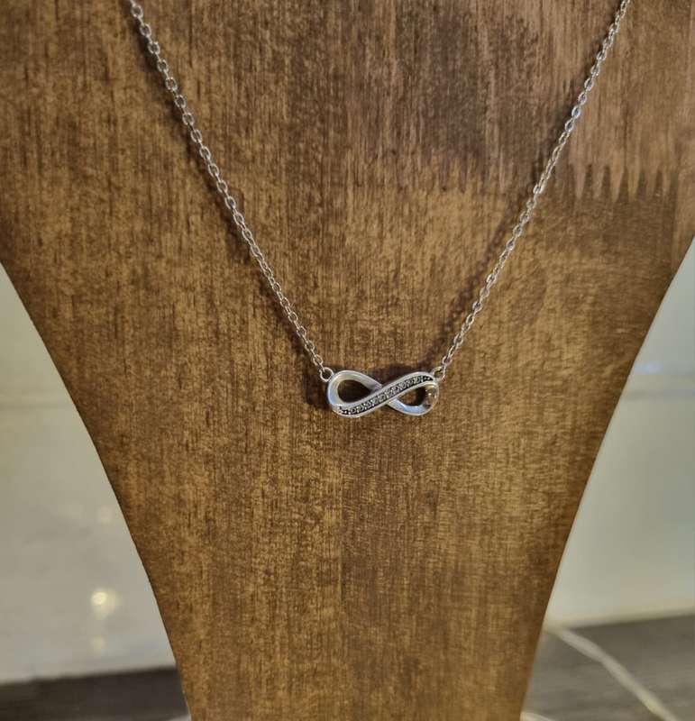 925 Sterling Silver Infinity Necklace