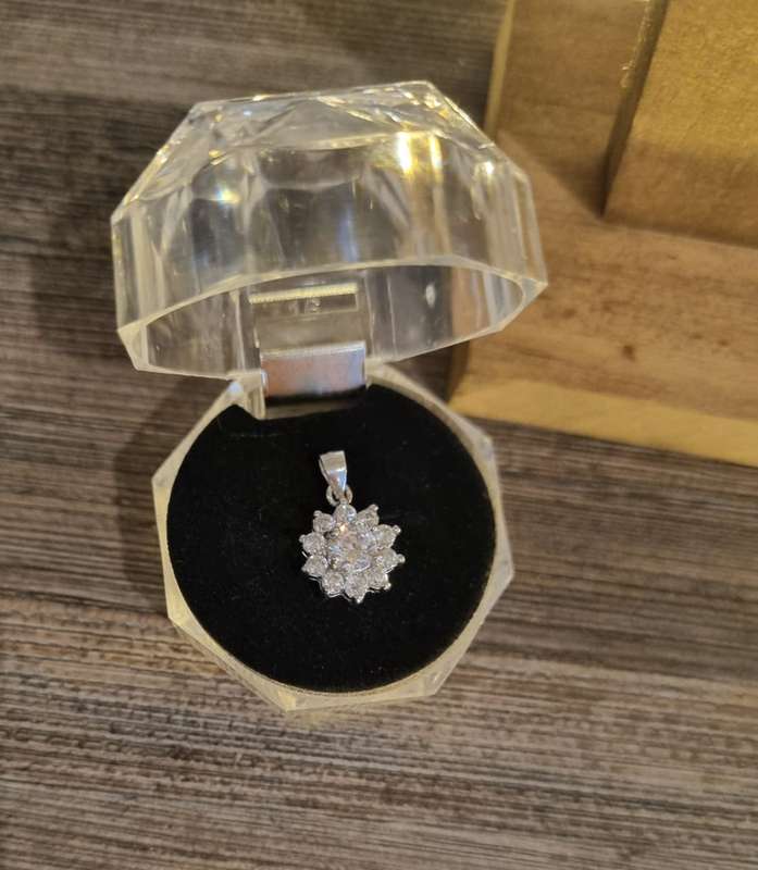 925 Sterling Silver Pendant
