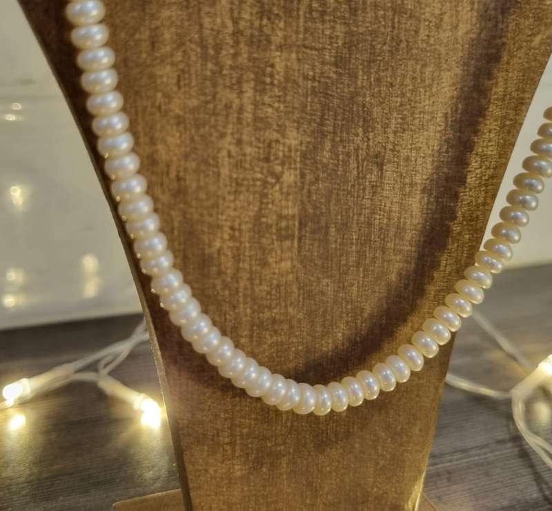 Pearl Necklace with 10 Karat Gold Clasp