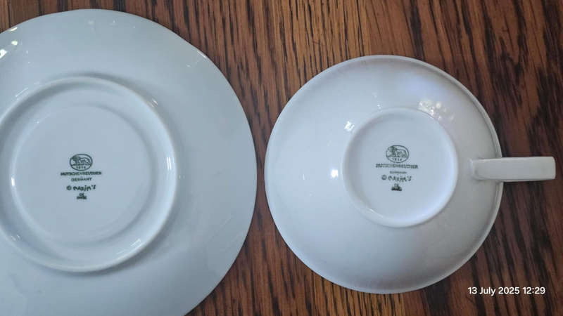 Bone China Dinner Service