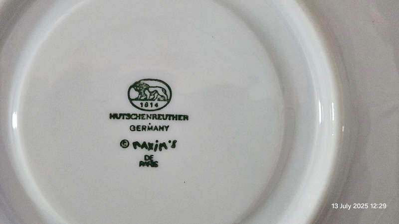 Bone China Dinner Service