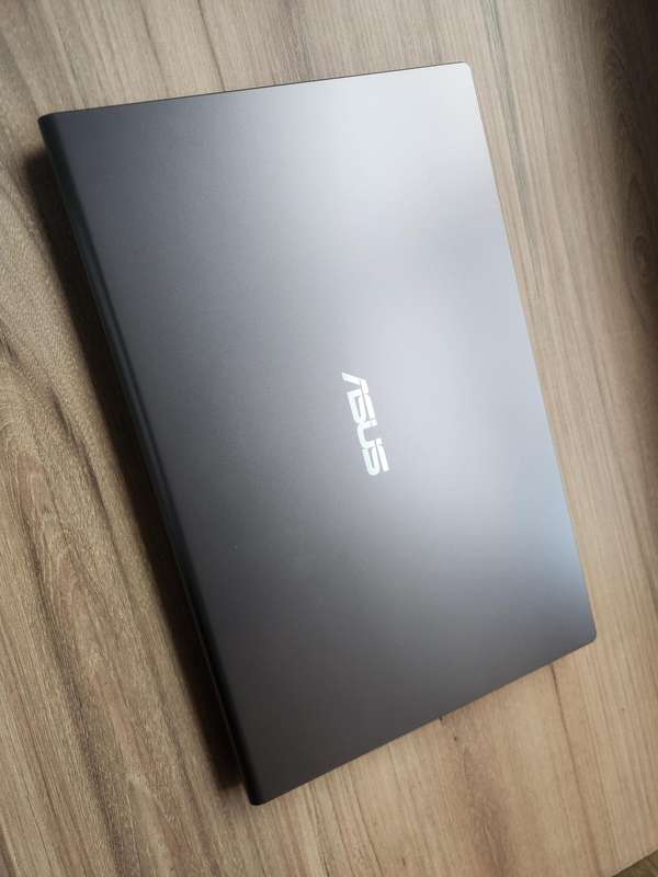 Asus Vivobook X515EA Intel Core I7 11th Gen + Free Laptop Bag