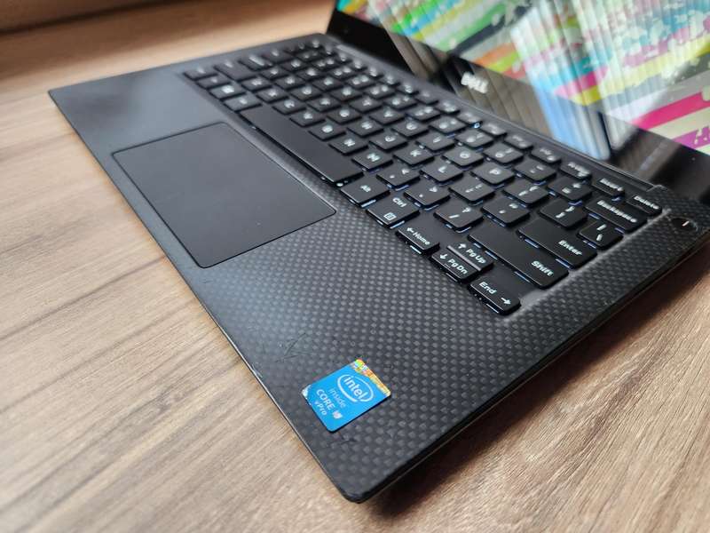 Dell XPS 13 9343 (Touchscreen) Intel Core  i7 + Free Laptop Bag