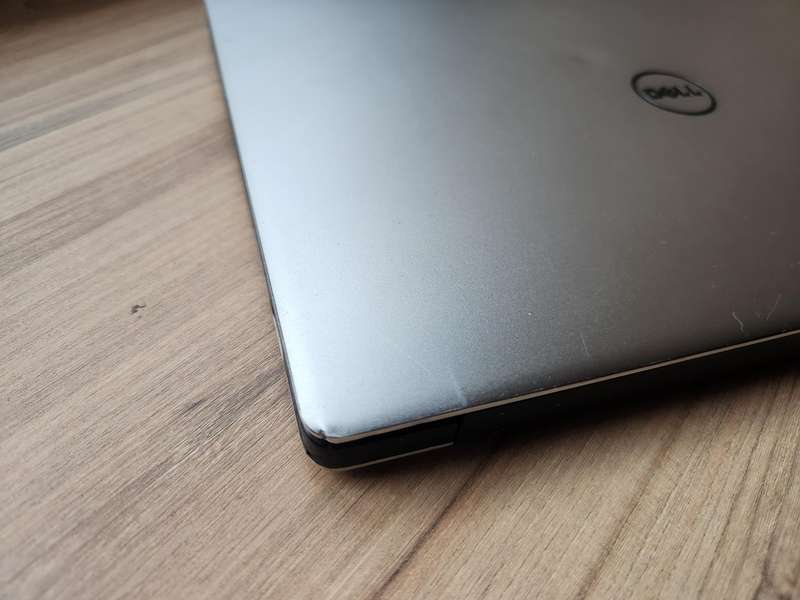 Dell XPS 13 9343 (Touchscreen) Intel Core  i7 + Free Laptop Bag
