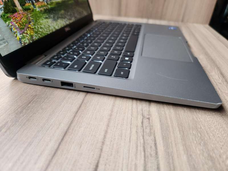 Dell Latitude 5320 Intel i5 11TH Gen + Free Laptop Bag