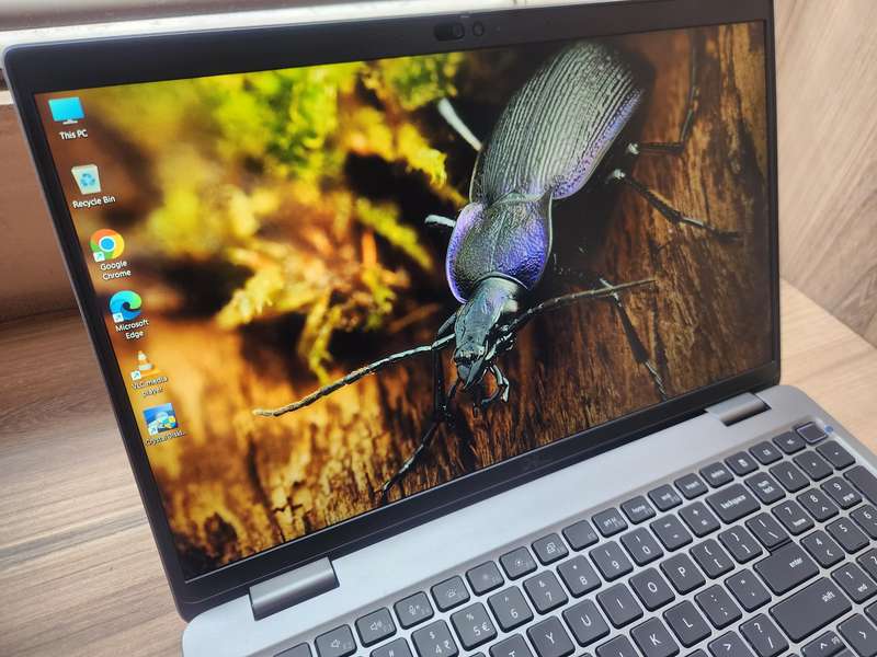 Dell Latitude 5550 Intel Core i5 13th Gen + Free Laptop Bag