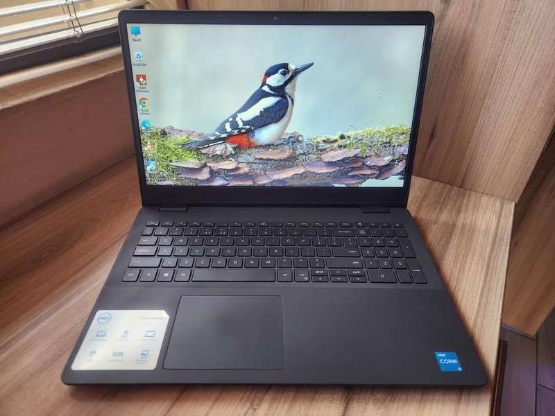 Dell Vostro 3500 11th Gen Intel Core i3 + Free Laptop Bag