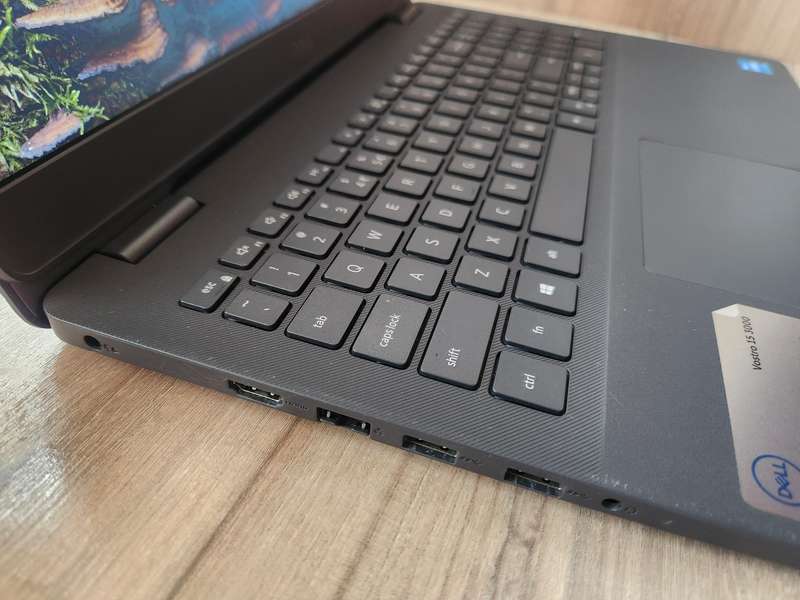 Dell Vostro 3500 11th Gen Intel Core i3 + Free Laptop Bag
