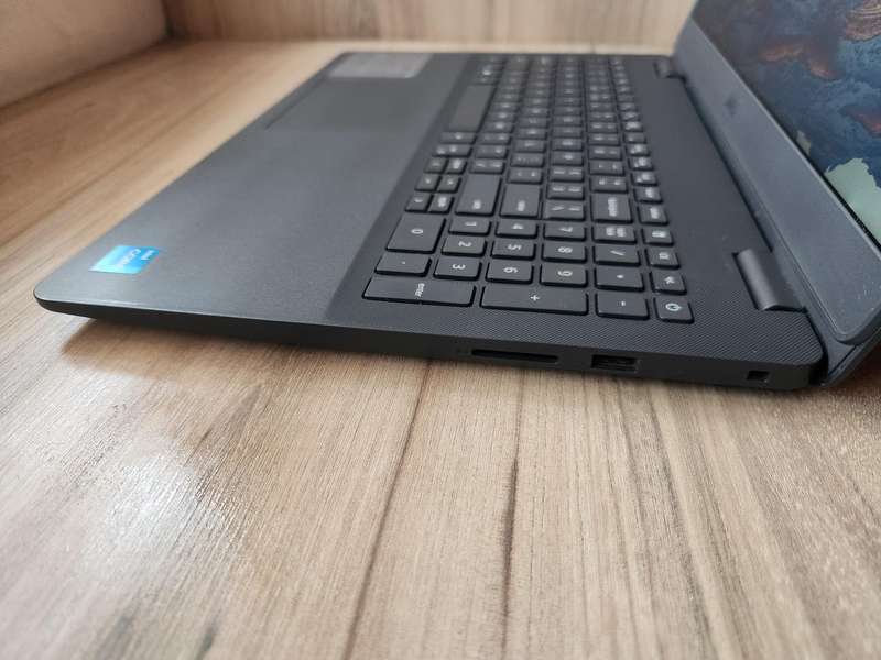 Dell Vostro 3500 11th Gen Intel Core i3 + Free Laptop Bag