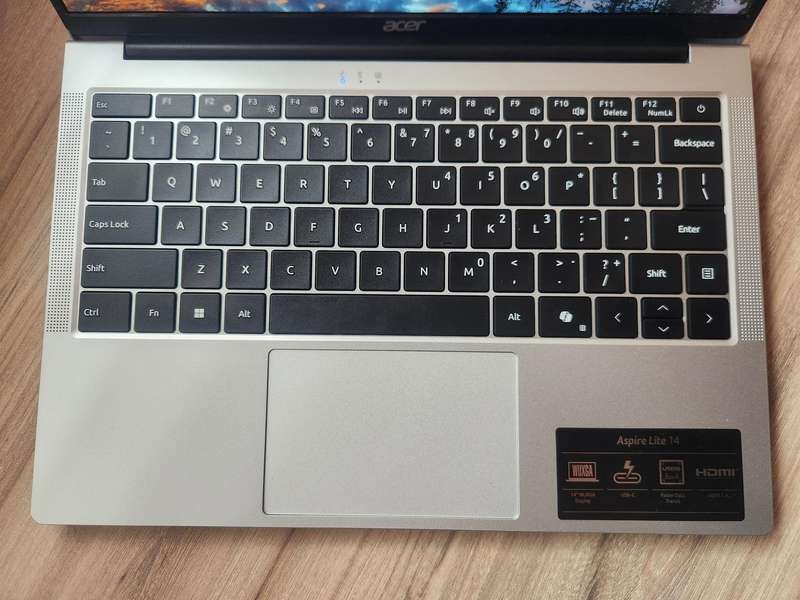 Acer Aspire Lite 14 Intel Notebook + Free Laptop Bag