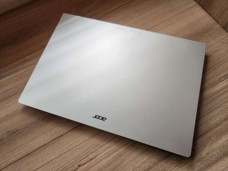 Acer Aspire Lite 14 Intel Notebook + Free Laptop Bag