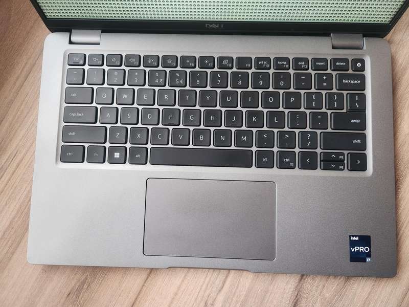 Dell Latitude 5440 Intel Core i7 13th Gen + Free laptop Bag