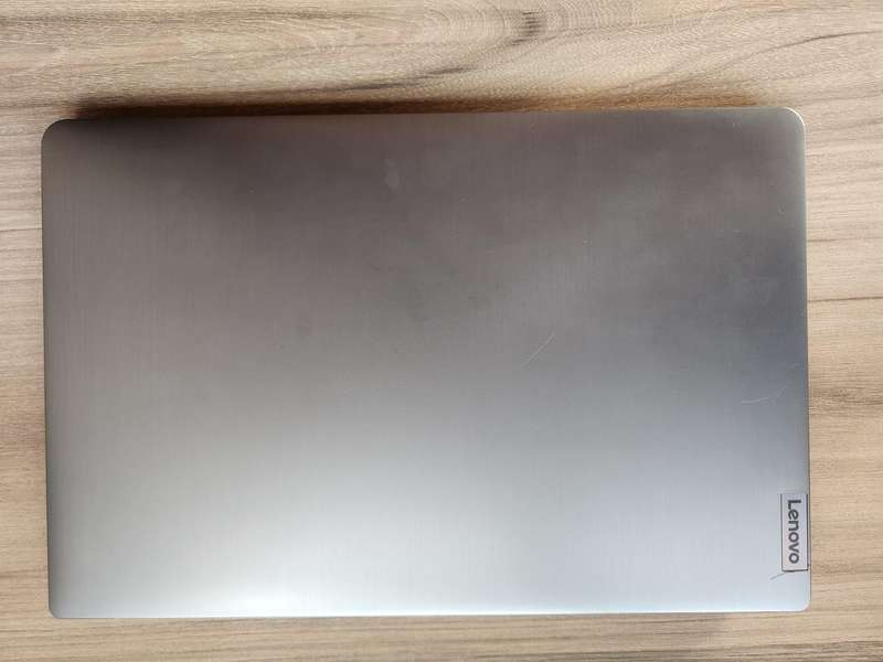 Lenovo IdeaPad 3 Intel Core i5 + Free Laptop Bag