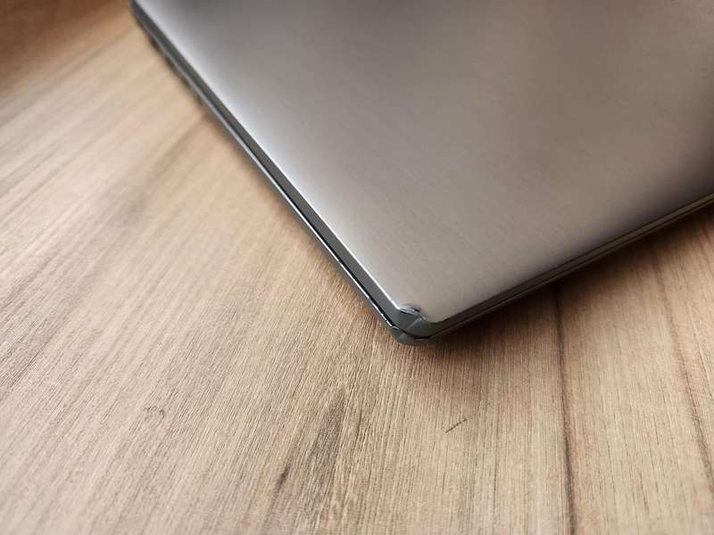 Lenovo IdeaPad 3 AMD Athlon Gold 3150U Notebook + Free Laptop Bag