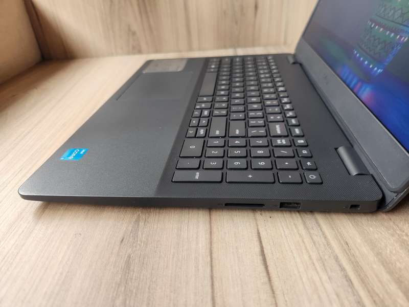Dell Vostro 3500 11th Gen Intel Core i3 + Free Laptop Bag