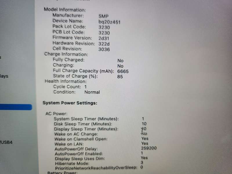 Macbook Pro (Retina 2014 13inch) + Free Laptop Bag