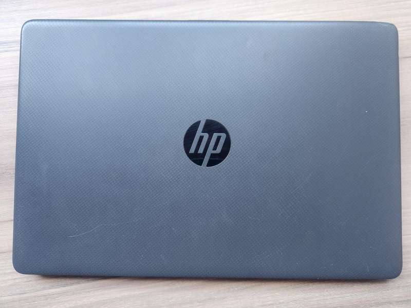 Hp Notebook 255 G8 AMD Ryzen 5 + Free Laptop Bag