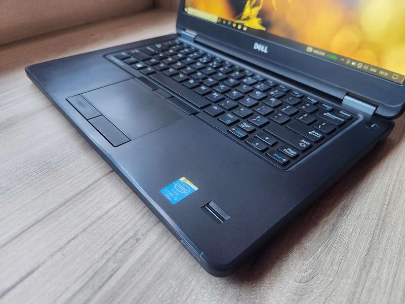 Dell latitude E5450 Intel Core i5 + Free Laptop Bag