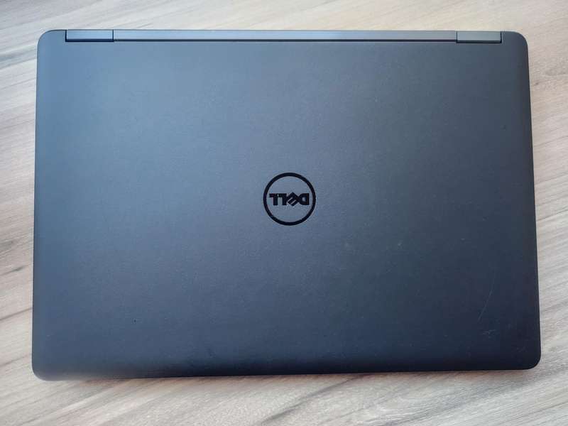 Dell latitude E5450 Intel Core i5 + Free Laptop Bag
