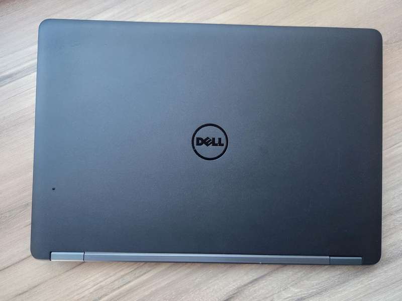 Dell latitude E5450 Intel Core i5 + Free Laptop Bag