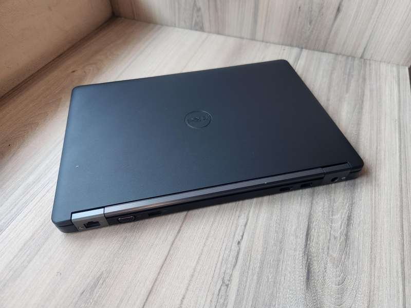 Dell latitude E5450 Intel Core i5 + Free Laptop Bag