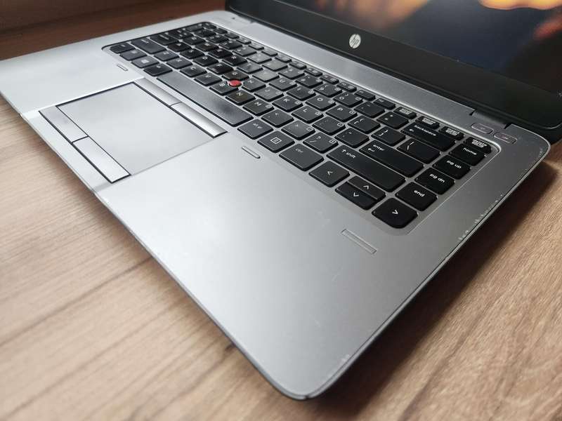 HP EliteBook 840 G2 Intel  Core i5 + Free Laptop Bag