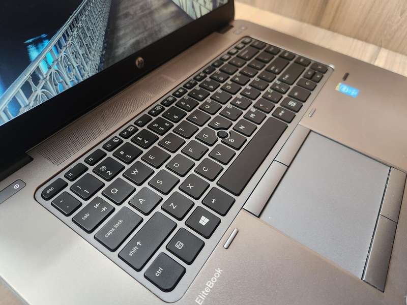 HP EliteBook 850 G2 Intel Core i5 + Free Laptop Bag