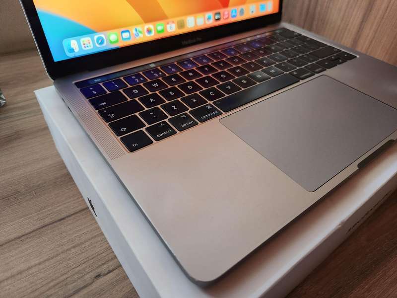 2017 13-inch MacBook Pro, Touch Bar with four Thunderbolt 3 ports