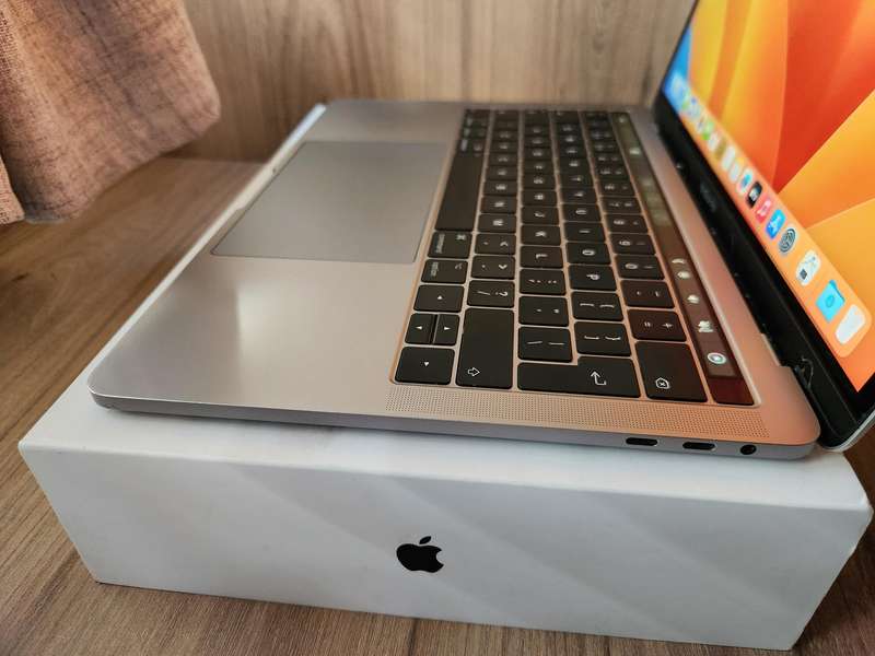 2017 13-inch MacBook Pro, Touch Bar with four Thunderbolt 3 ports