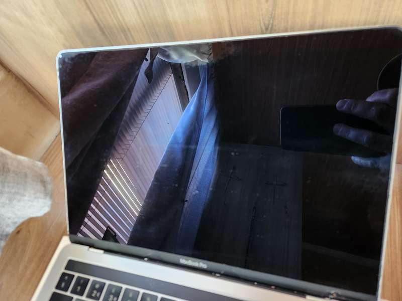 2017 13-inch MacBook Pro, Touch Bar with four Thunderbolt 3 ports