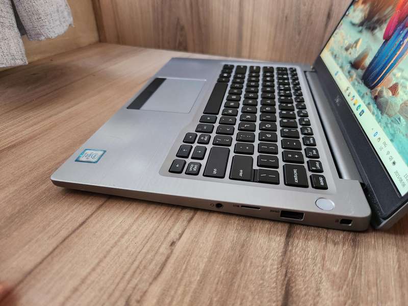 Dell Latitude 7400 Intel Core I7 Touchscreen + Free Laptop Bag