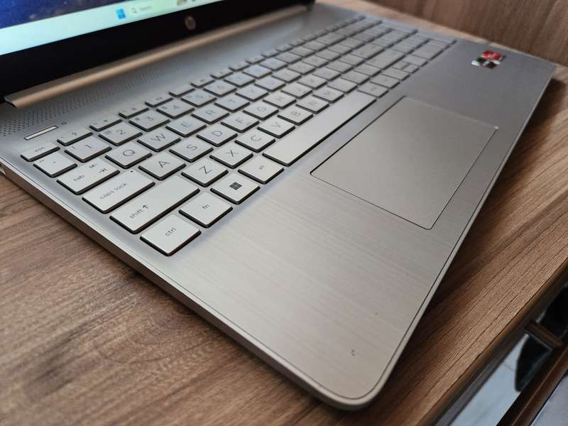 HP Laptop 15s-eq1xxx AMD Ryzen 3 + Free Laptop Bag