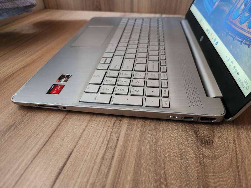 HP Laptop 15s-eq1xxx AMD Ryzen 3 + Free Laptop Bag