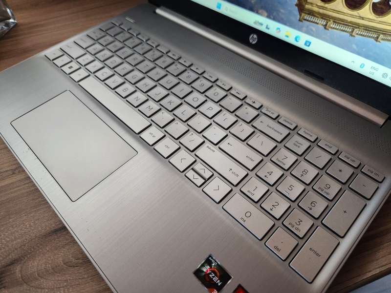 HP Laptop 15s-eq1xxx AMD Ryzen 3 + Free Laptop Bag