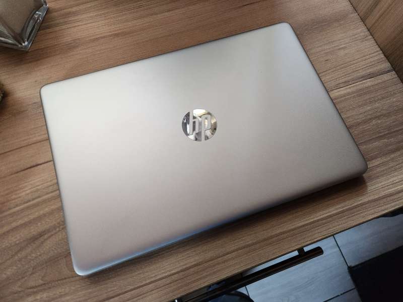 HP Laptop 15s-eq1xxx AMD Ryzen 3 + Free Laptop Bag