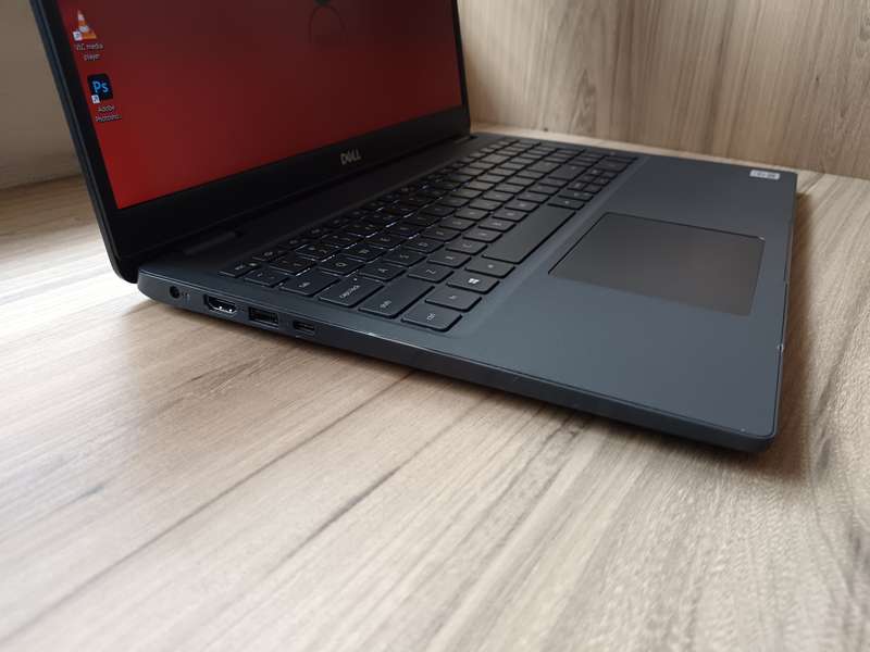 Dell Latitude 3510 Touchscreen Intel Core i5 + Free Laptop Bag